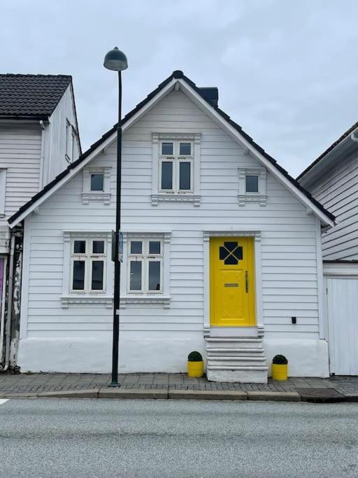 The Yellow Door 斯塔万格 外观 照片